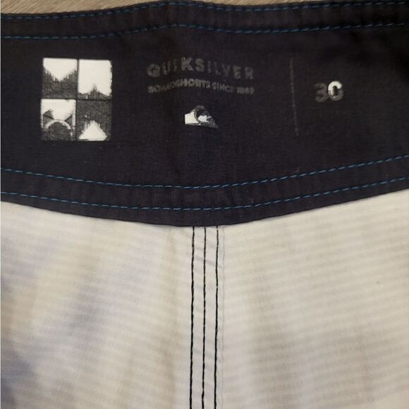 Bundle of 2 men's swim shorts - Picture 5 of 6